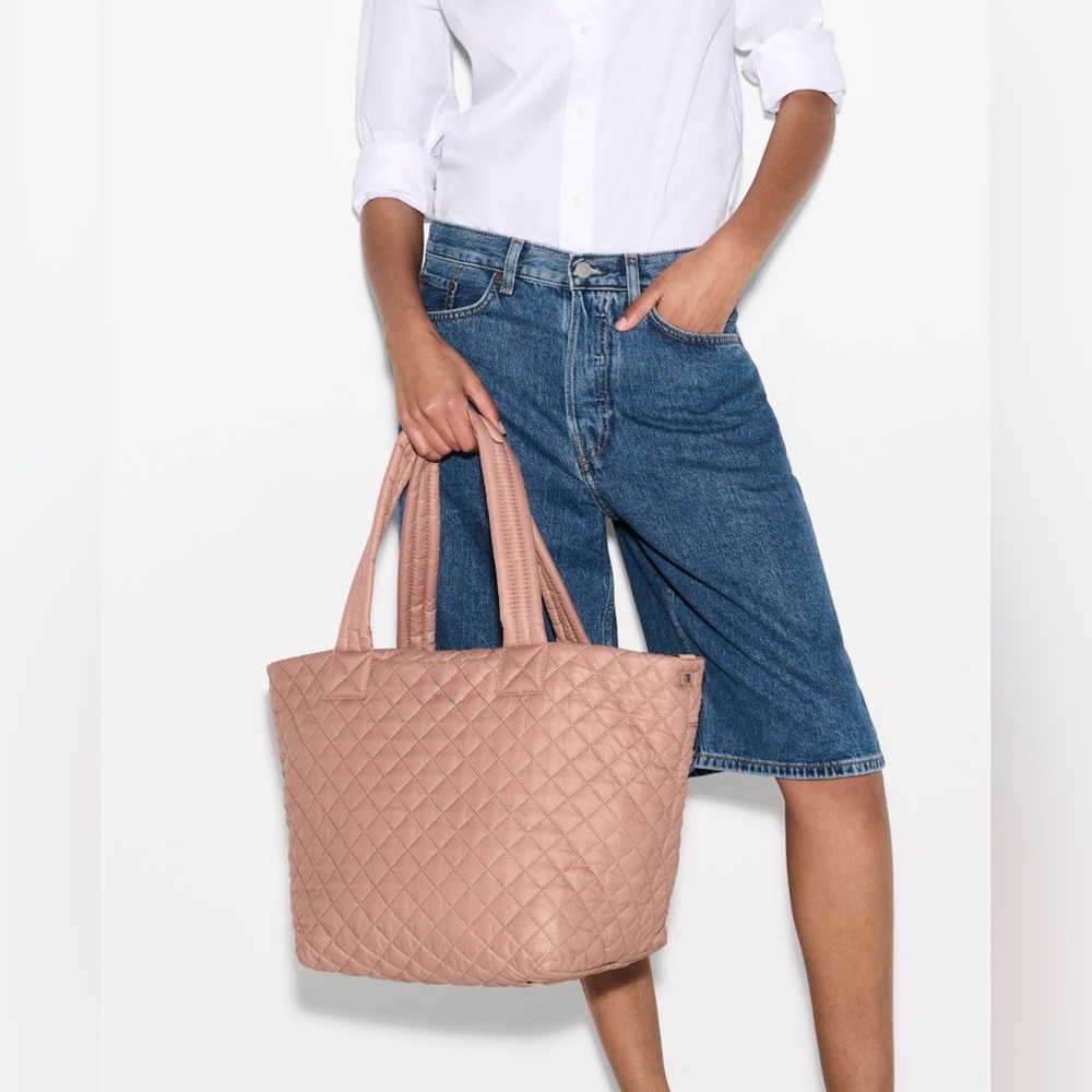 Girlfriend Gear Collection XIIX Lavender Quilted Tote Bag 13”-17”L x 12”H NWOT - Picture 12 of 16